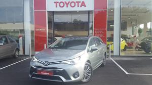 TOYOTA Avensis 112 D-4D Executive