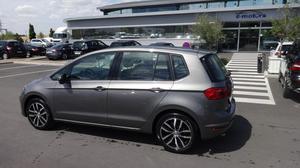 VOLKSWAGEN Golf Confortline TDI 110 + Navigation