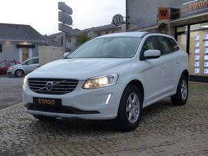 VOLVO XC60 D ch S&S Momentum