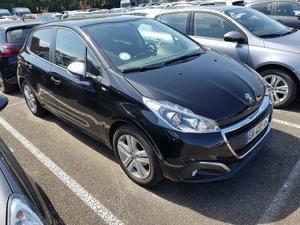 PEUGEOT  PureTech 82ch Style 5p