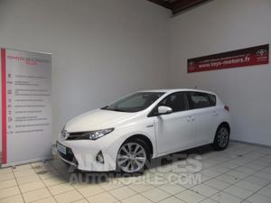 Toyota AURIS HSD 136h Dynamic blanc pur