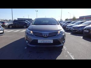 TOYOTA Avensis Avensis SW SkyView Limited Edition D-4D 124