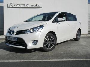 TOYOTA Verso 112 D-4D SkyView 5 places  Occasion