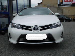 TOYOTA Auris 124 D-4D Style