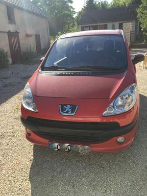 PEUGEOT e 16V 110ch 2-Tronic Sporty