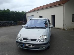 RENAULT Scénic 1.9 DCI - 105 Aigle