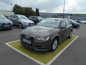 AUDI A3 1.6 TDI 105CH FAP BUSINESS LINE S tronic 7