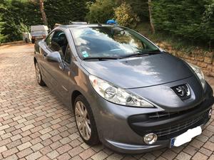 PEUGEOT 207 CC 1.6 HDi 16V 110ch FAP BLUE LION Sport Pack