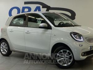 Smart FORFOUR 71CH PASSION tridion silver/blanc