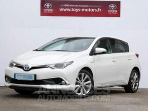 Toyota AURIS HSD 136h Executive blanc nacre