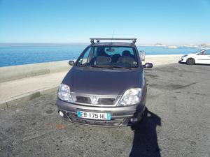 RENAULT Scénic 1.6i 16V RXE