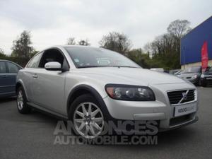 Volvo CD Momentum gris clair