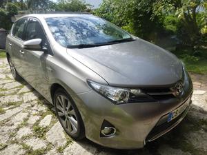 TOYOTA Auris Hybride 136h Dynamic