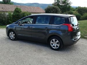 PEUGEOT  HDi 110ch FAP BVM6 Premium 7pl