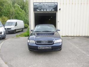 AUDI A4 1.6i