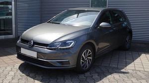 VOLKSWAGEN Golf Confortline TDI 115 + GPS