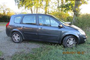 RENAULT Grand Scenic 1.5 dCi 105 eco2 Emotion 7 pl