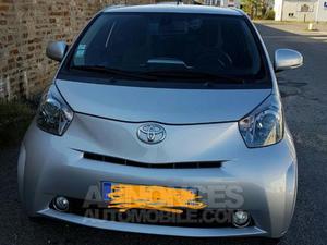 Toyota IQ 68 VVT-i MultiDrive gris clair