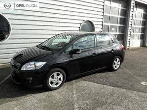 TOYOTA Auris HSD 136h Dynamic 15" 5p