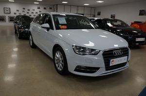 AUDI A3 1.6 TDI 110CH FAP AMBITION LUXE S TRONIC 7