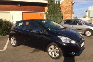 Peugeot 208 Feline 1,6 L HDI 92 cv d'occasion