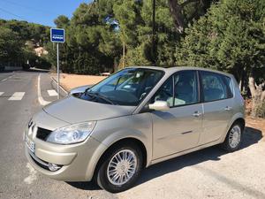 RENAULT Scenic 1.9 dCi 130 FAP Privilège