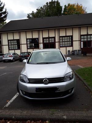 VOLKSWAGEN Golf Plus 1.6 TDI 105 FAP BlueMotion Confortline