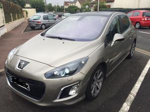 PEUGEOT  e-HDi 112ch FAP BMP6 BLUE LION Féline