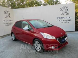 Peugeot  PureTech Style 5p rouge