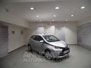 Toyota AYGO 1.0 VVT-i 69ch x-play 5p gris titane