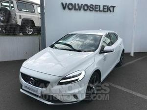 Volvo V40 Tch R-Design blanc glace 614