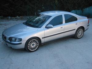 VOLVO S T AWD Summum Geartronic A