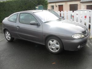 RENAULT Mégane Coupé 1.6i 16V RXI