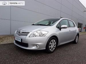 TOYOTA Auris 90 D-4D FAP Connect 110g 5p