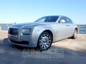 Rolls Royce Ghost V argent metal