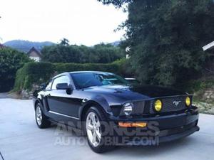 Ford Mustang GT California Speciale cuir bi-ton noir gris