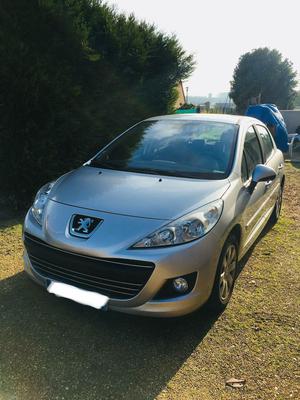 PEUGEOT  HDi 16V 90ch BLUE LION Premium