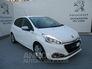 Peugeot  BlueHDi 75ch Style 5p blanche