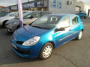 RENAULT Clio III 1.5 DCI 70CH CONFORT EXPRESSION 5P
