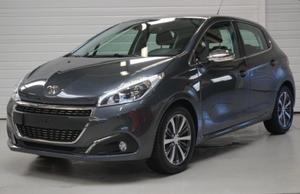 PEUGEOT  PureTech 82ch Allure 5p