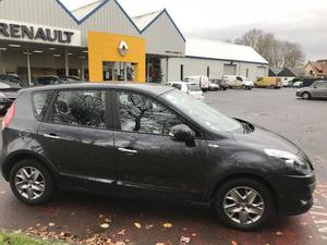 RENAULT Scénic III 1.5 DCI 110CH FAP TOMTOM LIVE