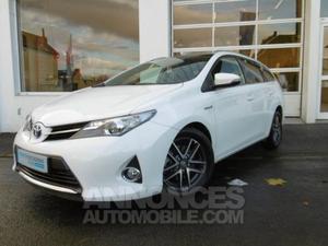 Toyota AURIS TOURING SPORTS HSD 136h SkyBlue blanc pur