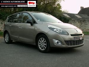 RENAULT Grand Scénic II 1.9 dCi 130 Carminat 7 places