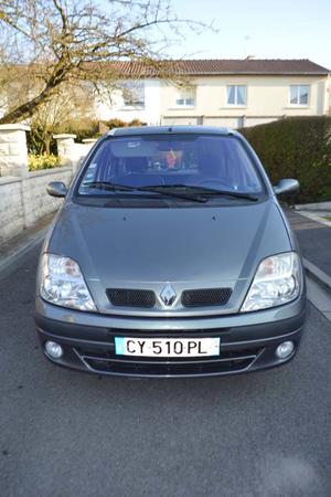 RENAULT Scénic 1.9 DCI - 105 Dynamique