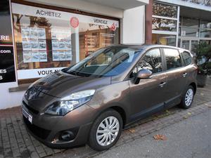 RENAULT Grand Scénic II 1.5 dCi 105ch TomTom 7 places