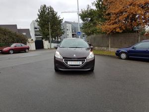 PEUGEOT  e-HDi 92ch FAP BVM5 Active