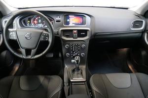 VOLVO V40 DCH KINETIC GEARTRONIC