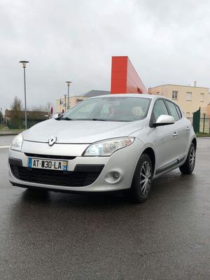 RENAULT Mégane III dCi 105 eco2 Authentique