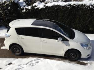 Toyota VERSO TOYOTA VERSO 126 D-4D FAP SkyView 7 PLACES