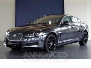 Jaguar XF 3.0 D 240 CH gris